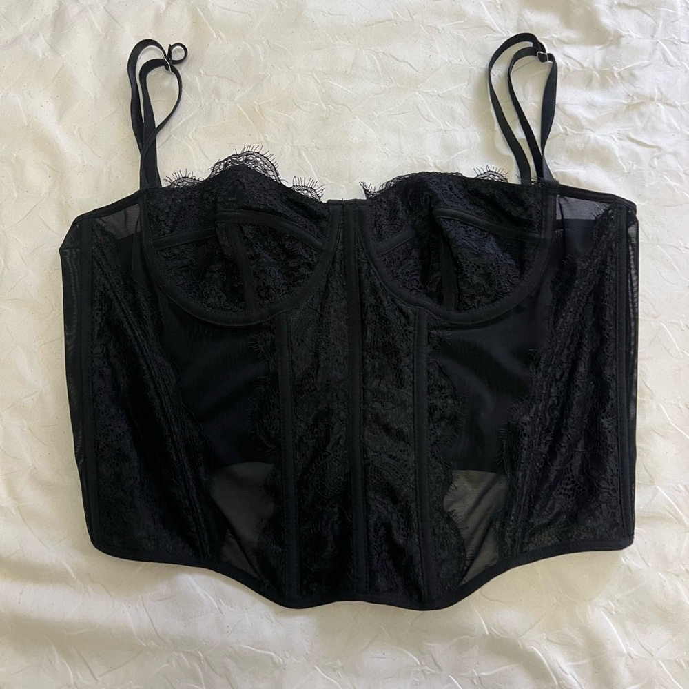 Elegant Black Lace Bustier
